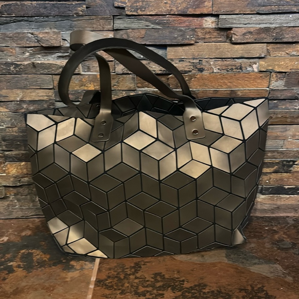 Patricia Luca geometric tote